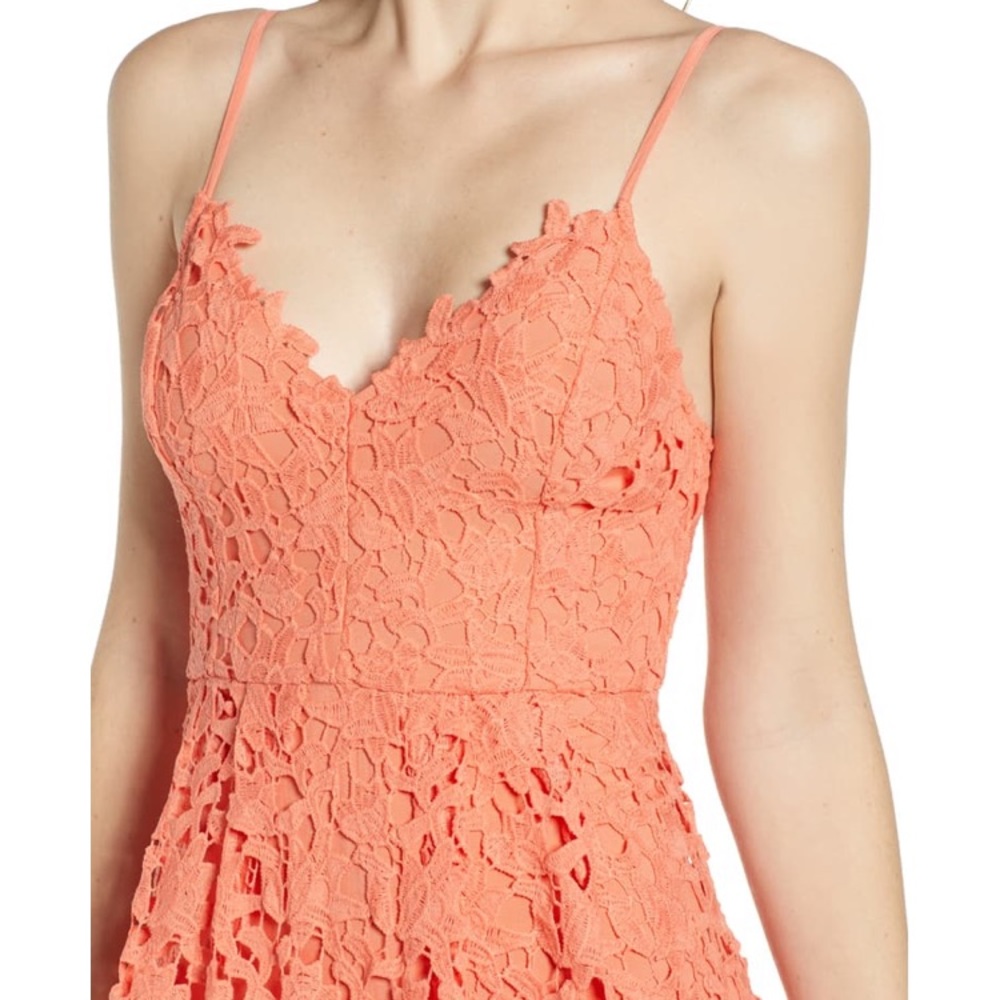 Lace Midi Dress - Picture 4 of 5